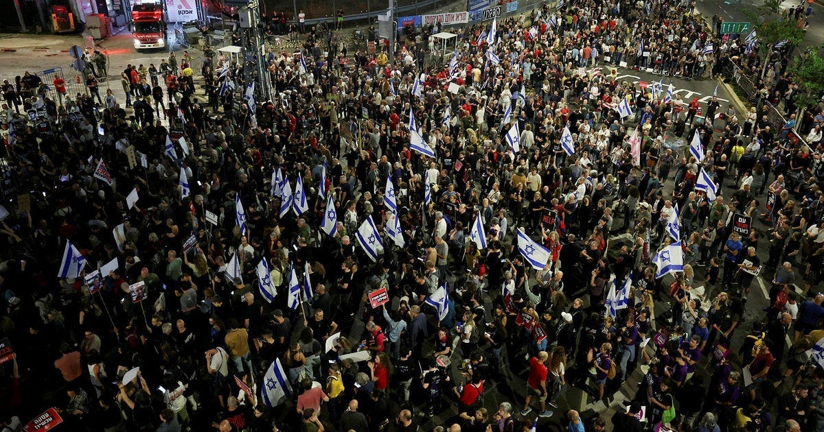 100,000 Israelis Protest; Clash With Police Over Netanyahu's Hostage Deal Handling