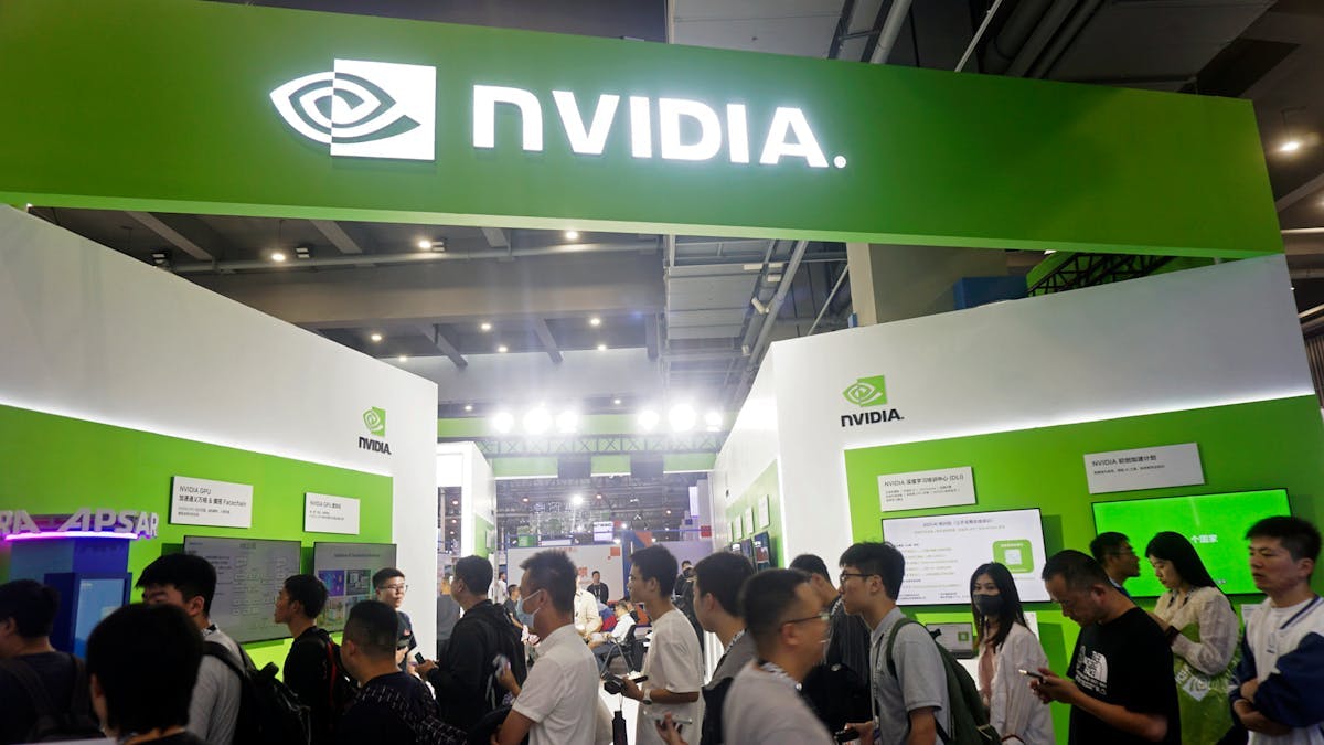Bloomberg Survey: Nvidia Competes with Gold as Inflation Hedge; Chinese Regulators Impact Stock Price