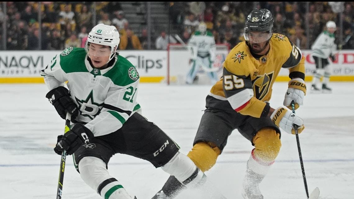 Dallas Stars Beat Defending Champs Golden Knights 2-1, Advance in NHL Playoffs